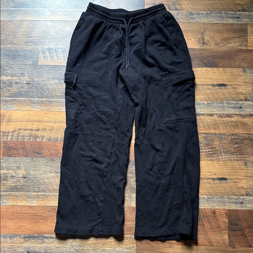 Old Navy Black Cargo Sweatpants
